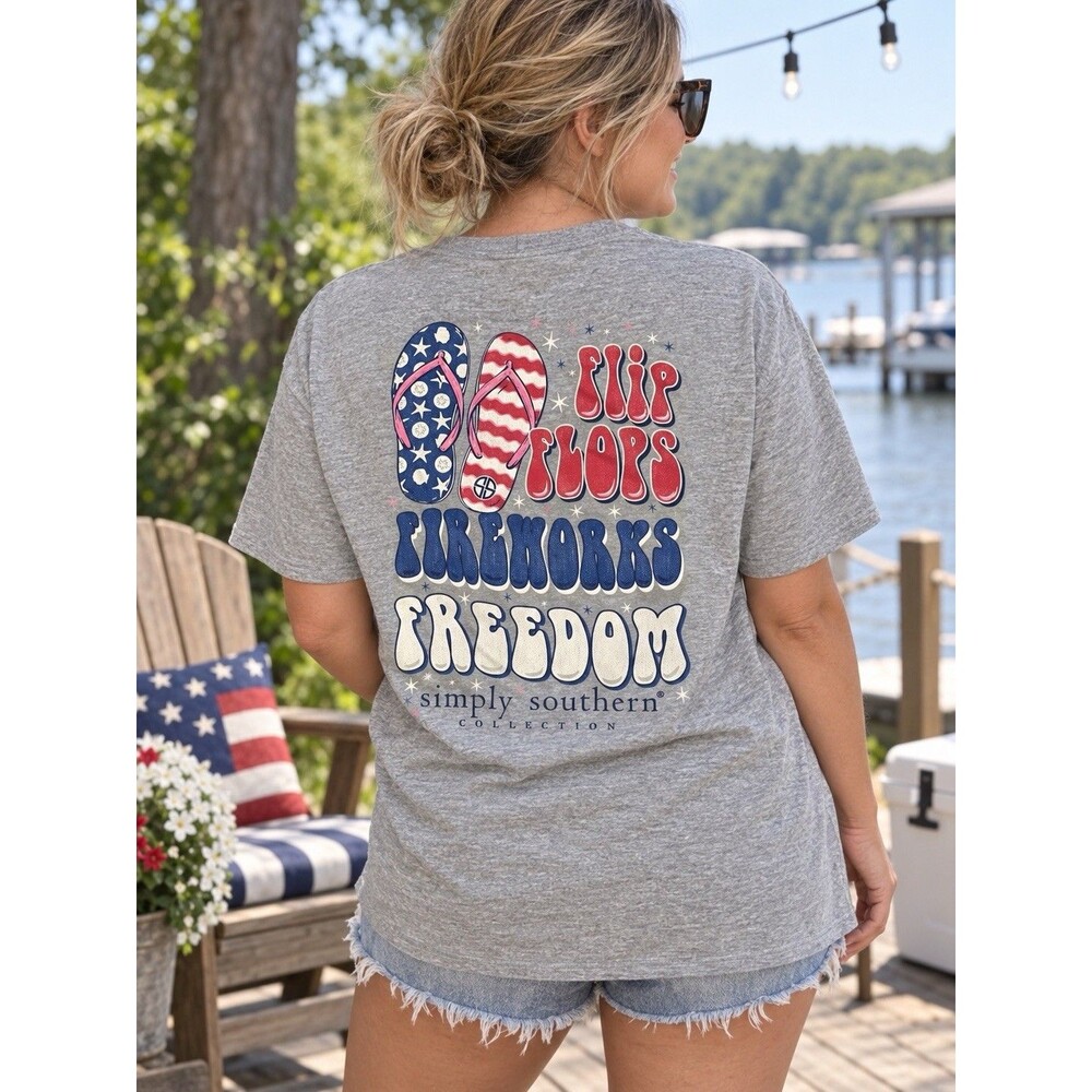 Simply Southern Flip Flops Fireworks Freedom T Shirt Women’s XL Gray Patriotic
